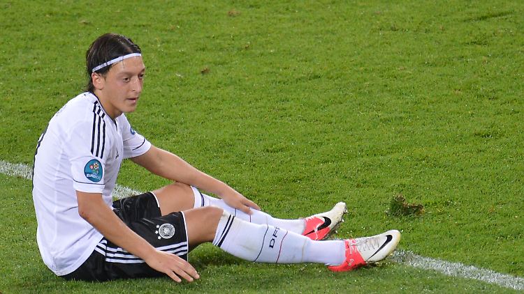 Der "königliche" Star versprühte bislang noch wenig Glanz: Mesut Özil.