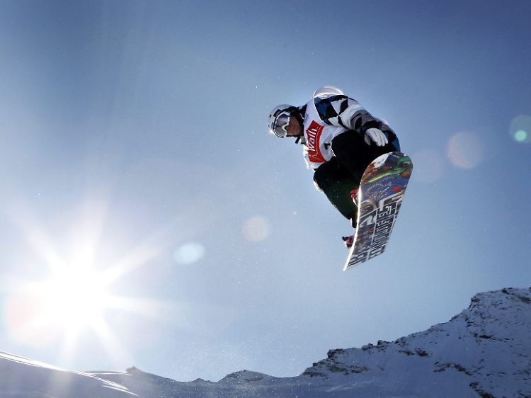 Beim Snowboard-Halfpipe Weltcup in Saas-Fee (im November 2009).