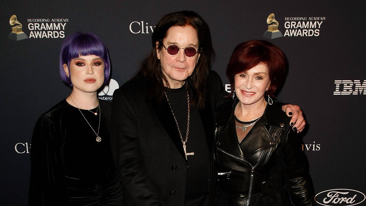 Anl-sslich-seines-77-Geburtstages-Kelly-und-Sharon-erinnern-an-Ozzy-Osbourne