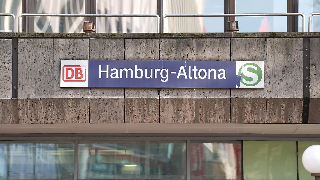 In-Hamburg-ist-ein-Mann-festgenommen-worden-gegen-den-fuenf-Haftbefehle-vorlagen