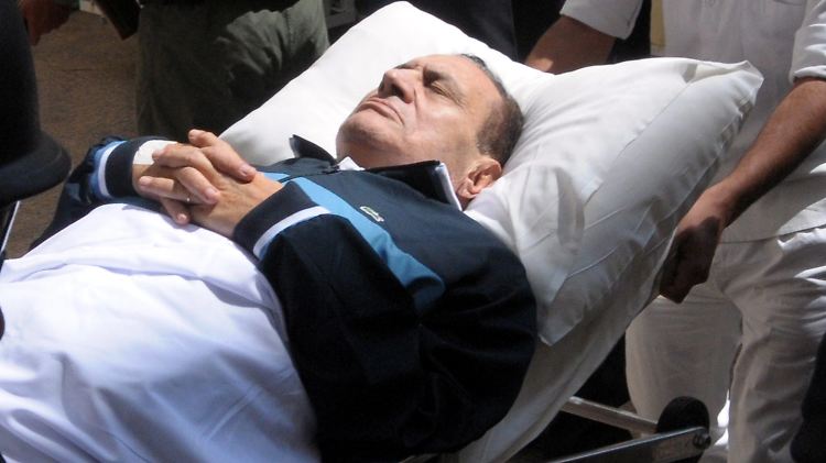 Husni Mubarak vor einer Gerichtsverhandlung im September 2011.