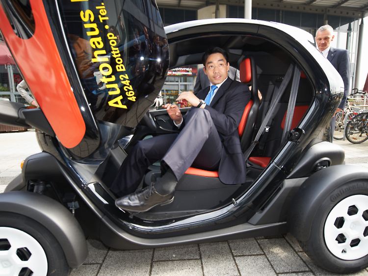 Die Politik schmückt sich gern mit den grünen Attributen der E-Autos. Subventionen gibt es aber nicht.