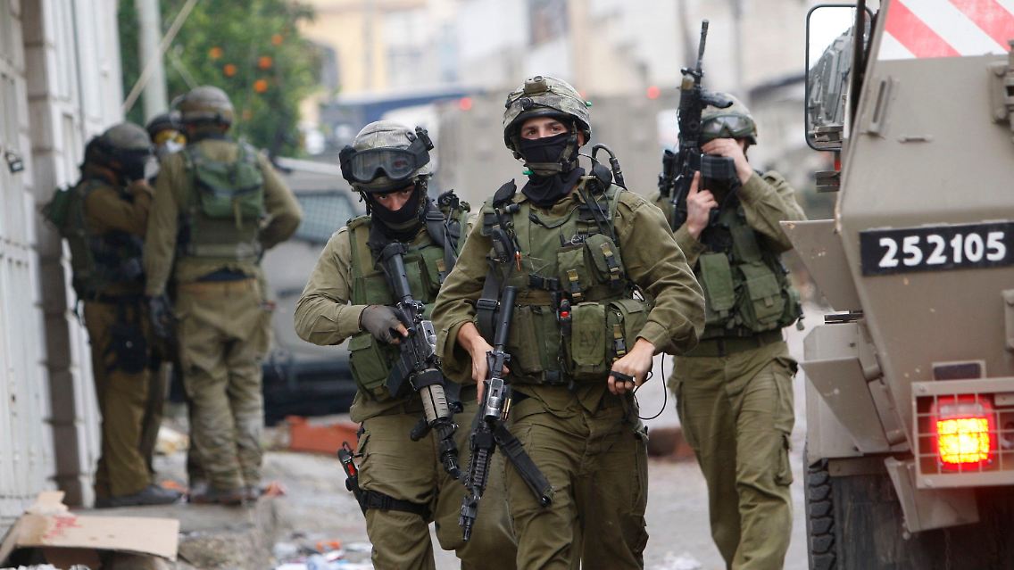 Israelische Soldaten bei ihrem Einsatz in Nablus.