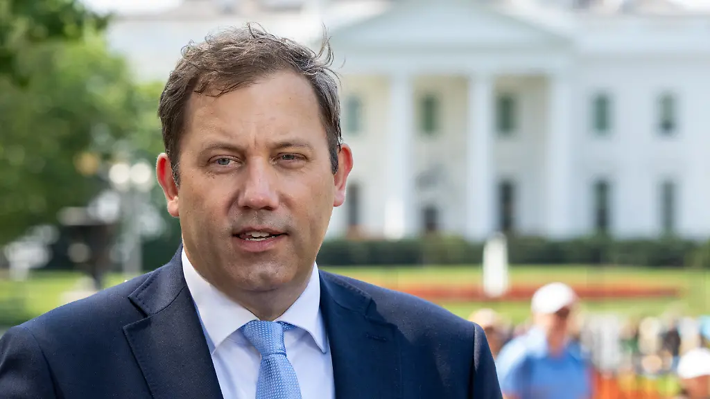 2052c7ed42b7ae1aa917f81e93796b54