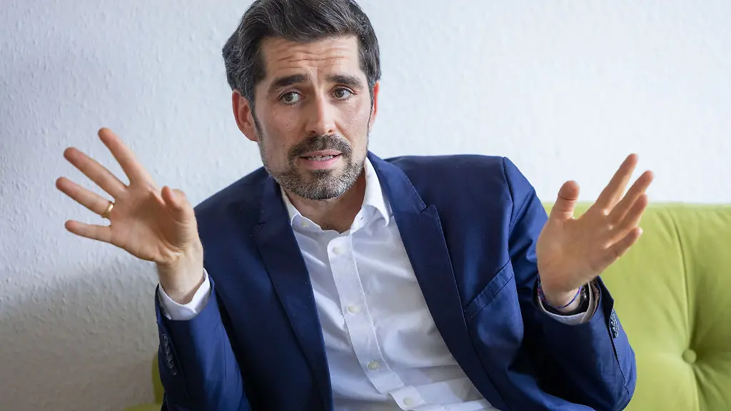 Bildungsminister-Sven-Teuber-hat-bei-der-Ganztagsbetreuung-fuer-Grundschulkinder-auch-die-Ferien-im-Blick