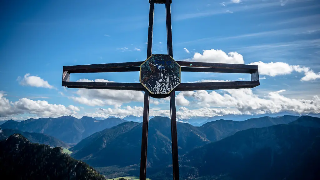 eb6759b49215b4fd4ca7363d692d6939