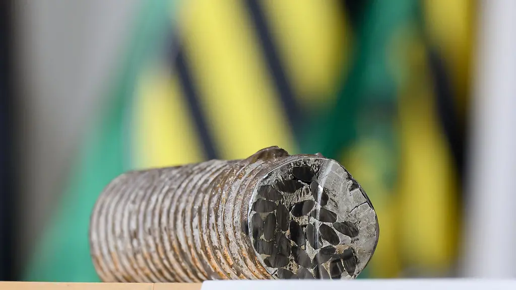 An-der-Eisenbahnbruecke-in-Bad-Schandau-soll-es-weitere-Untersuchungen-geben-In-der-Bruecke-ist-Hennigsdorfer-Spannstahl-verbaut