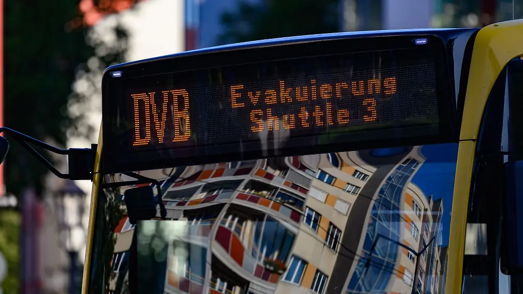 Shuttlebussen-waren-im-Einsatz