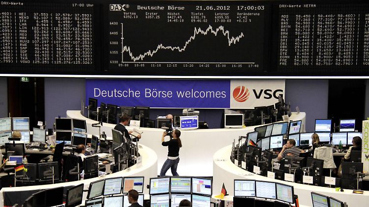 Der Dax am Donnerstag: Kurz vor Handelsschluss ging es abwärts.