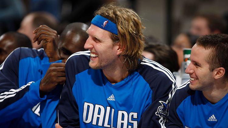 Bann gebrochen: Dirk Nowitzki und seine Mavericks haben mal wieder in Denver gewonnen.