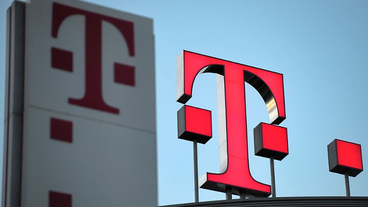 Die Deutsche Telekom will 1300 Jobs in der Bonner Firmenzentrale streichen.