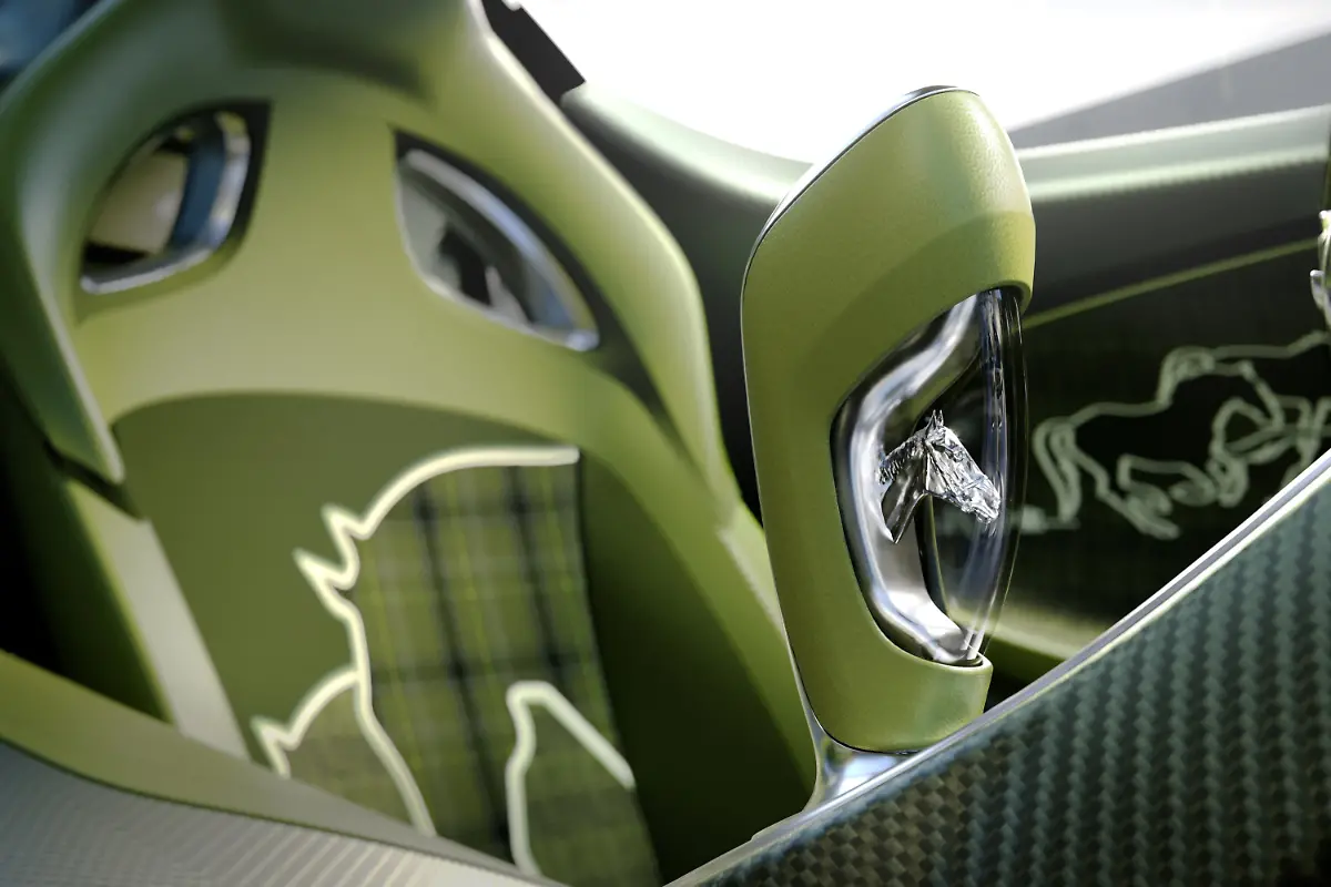 15-BUGATTI-Soitaire-Launch-Interior