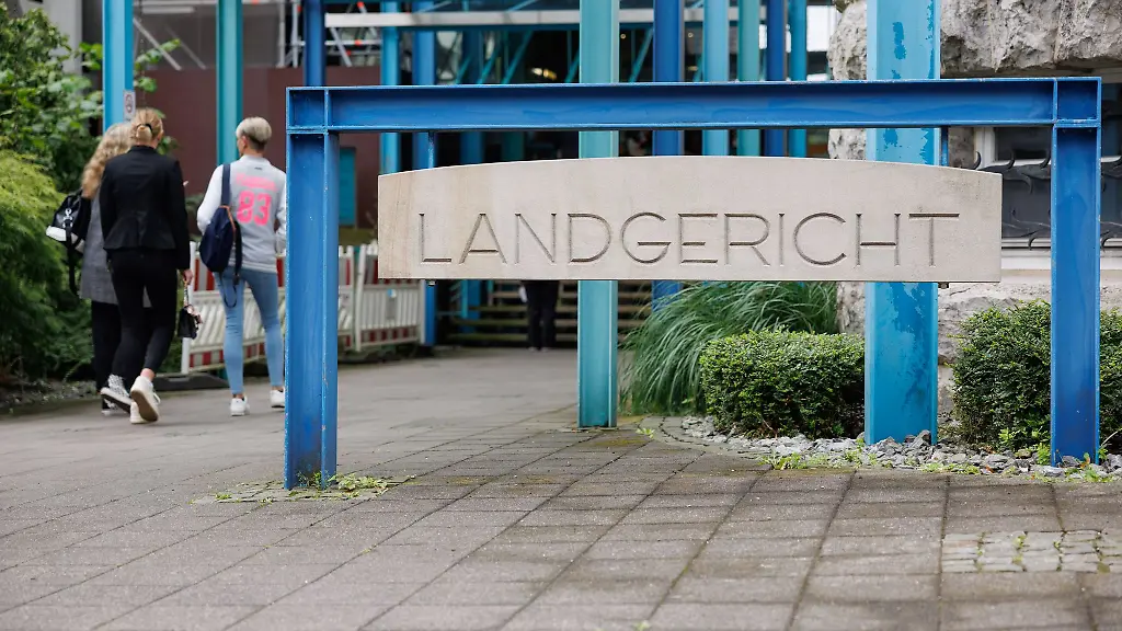 Ein-Urteil-des-Gerichts-ist-rechtskraeftig