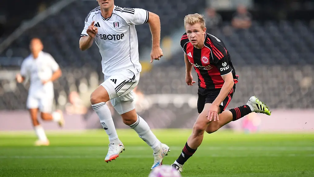 Eintracht-Frankfurt-hat-das-letzte-Saison-Testspiel-beim-FC-Fulham-verloren