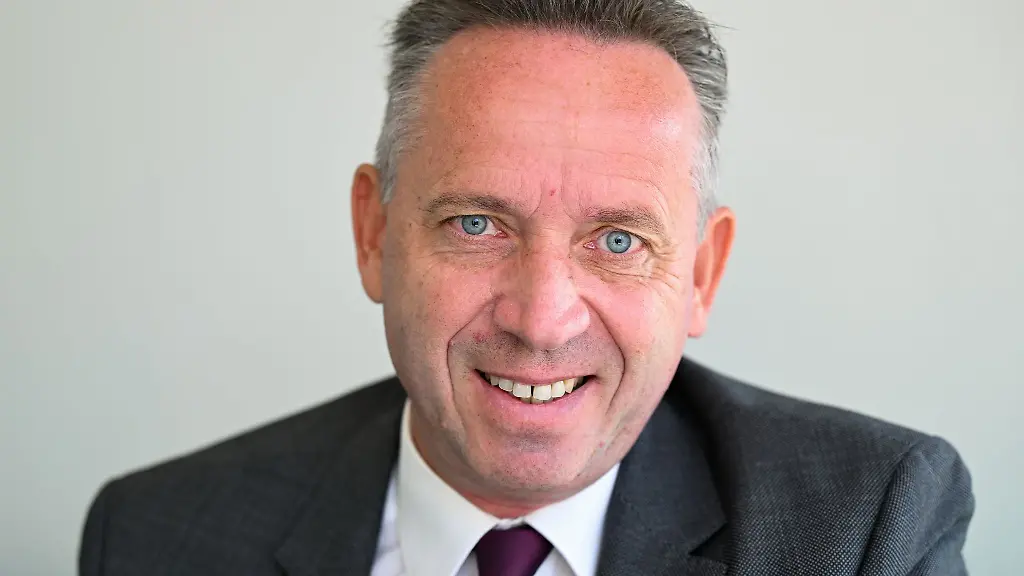 Molkereichef-Berz-List-sieht-sein-Unternehmen-nicht-losgeloest-von-aktueller-Konsumstimmung