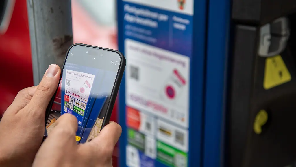 Gefahr-per-QR-Code-Quishing-kann-auch-im-oeffentlichen-Raum-lauern