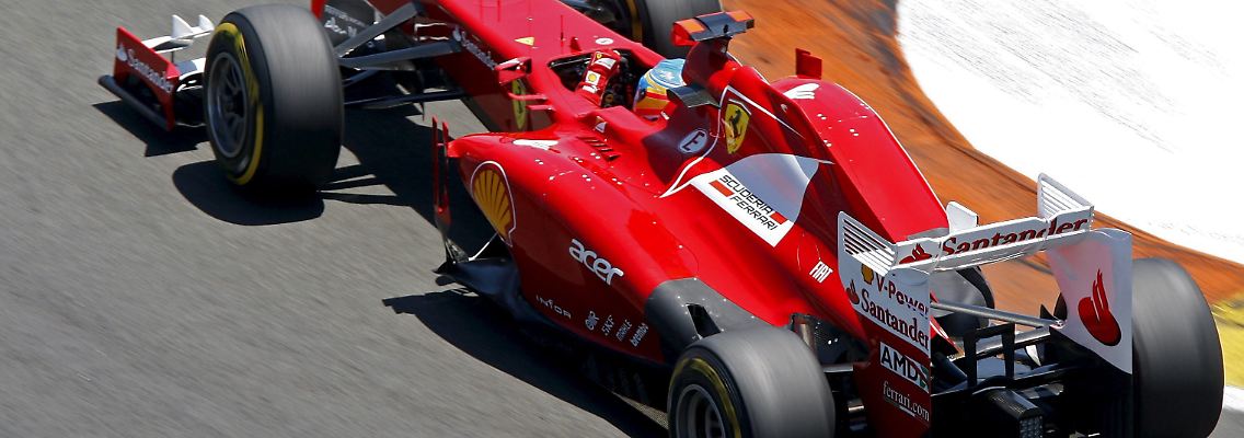 Fernando Alonso entscheidet als erster Fahrer in dieser Saison ein zweites Rennen für sich.