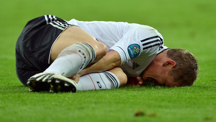 Der Knöchel schmerzt: Bastian Schweinsteiger kann seine Leistung nicht abrufen.