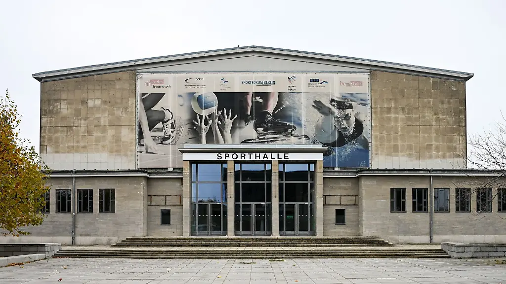 Auch-im-Sportforum-Hohenschoenhausen-gibt-es-einen-Investitionsstau-bei-der-Sportstaettensanierung