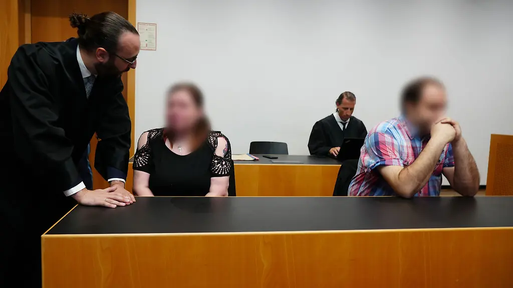 Die-wegen-Misshandlung-eines-Sechsjaehrigen-angeklagten-Eltern-gaben-die-Vorwuerfe-vor-Gericht-teilweise-zu