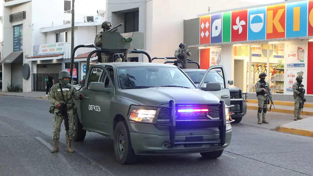 2025-08-12T231543Z-1927945521-RC2VXCACB0K3-RTRMADP-3-USA-TRUMP-MEXICO-CARTELS