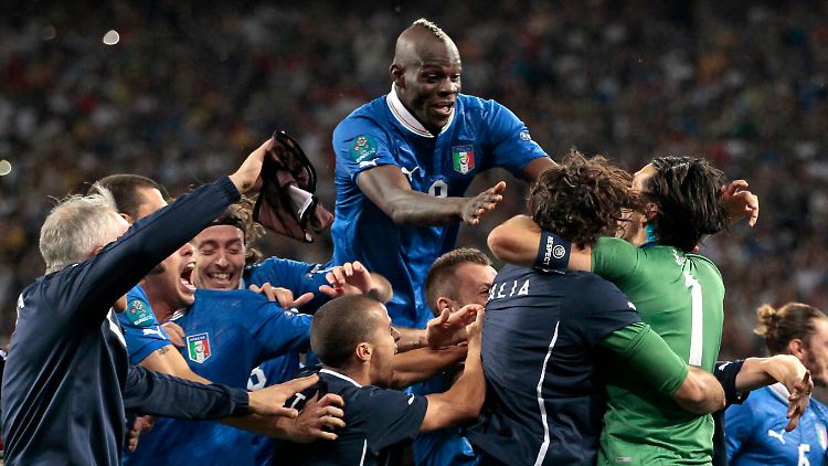 Italien gewinnt mit Herz, Stil und Energie, schreibt die Gazzetta dello Sport.
