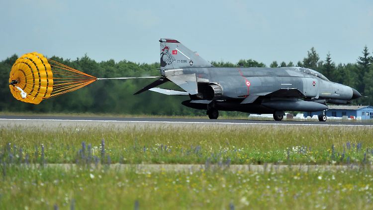 Eine türkische F-4 Phantom.
