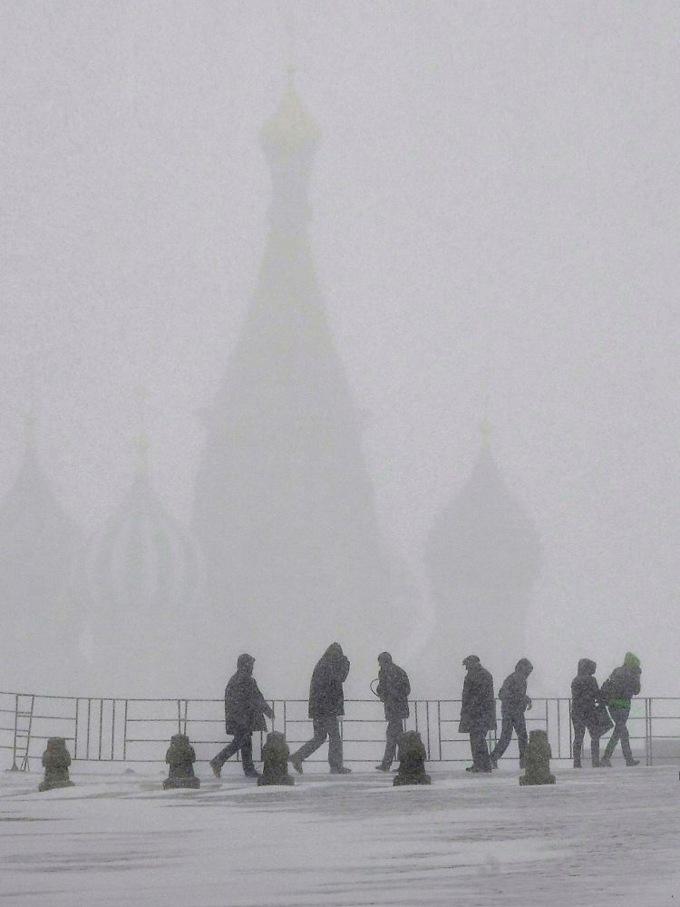 Winter auf dem Roten Platz in Moskau.