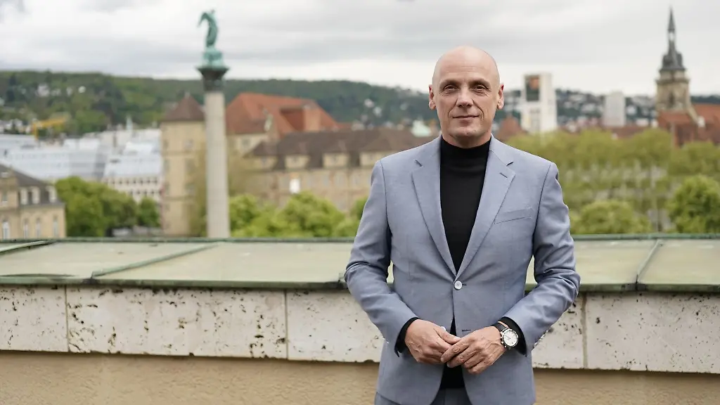 Nachdem-er-im-Landtag-ein-Hakenkreuz-hinter-den-Namen-eines-AfD-Abgeordneten-gezeichnet-hat-gibt-es-keine-Ermittlungen-gegen-den-SPD-Politiker-Daniel-Born