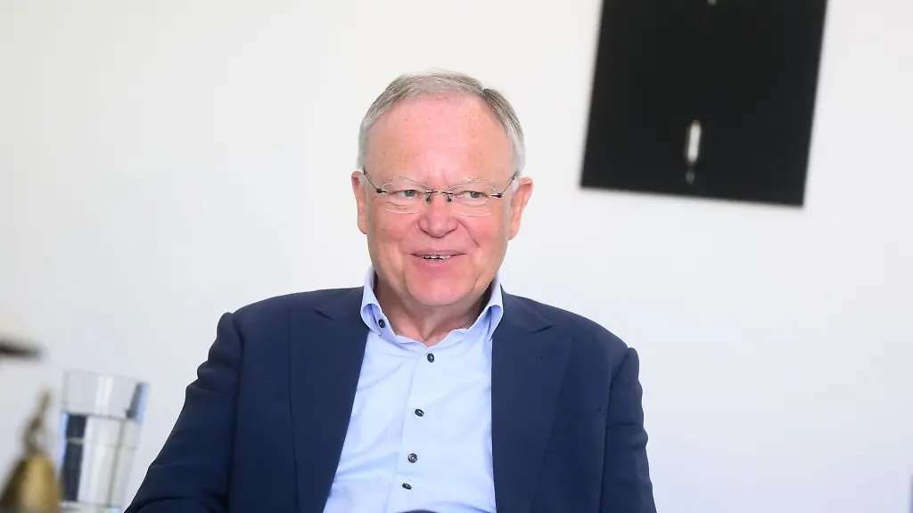 Weil-kehrt-als-Vorsitzender-des-Stiftungsausschusses-an-seine-Alma-Mater-zurueck