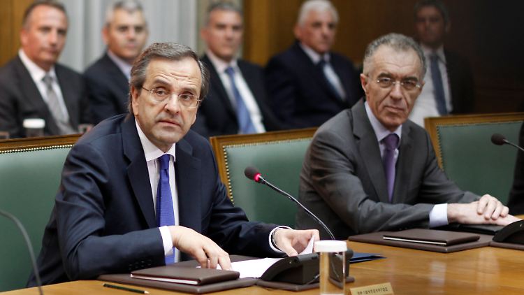 Antonis Samaras (l.) wird sich einen neuen Finanzminister suchen müssen. Vasilios Rapanos kann das Amt nicht antreten.