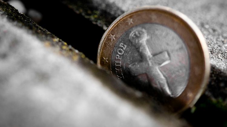 Erst Spanien, nun Zypern: Zwei weitere Euro-Staaten kommen nicht mehr ohne EU-Hilfen über die Runden.