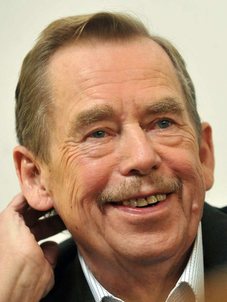 Vom 29. Dezember 1989 an bis 2003 prägte Havel als Staatsoberhaupt sein Land.