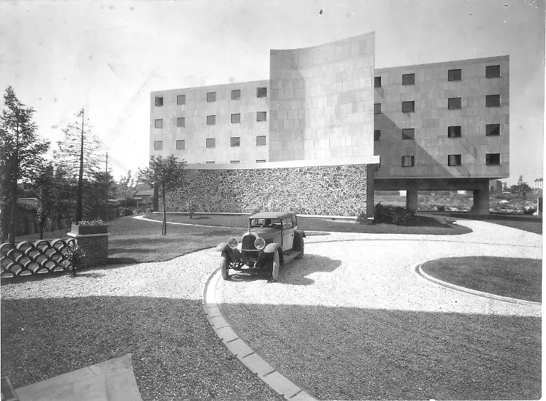 mgb09-04-PavillonSuisse