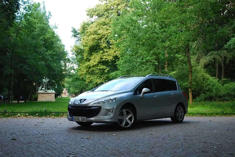 Peugeot-308-SW-20-06-2009-16-55-03
