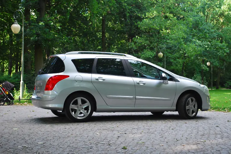 Peugeot-308-SW-20-06-2009-17-08-49