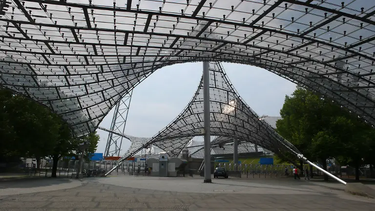 muenchen-stadion-dach-10