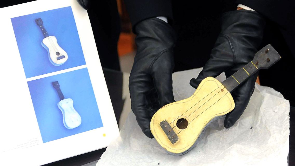 Die "pequeña guitarra" ist wieder da.