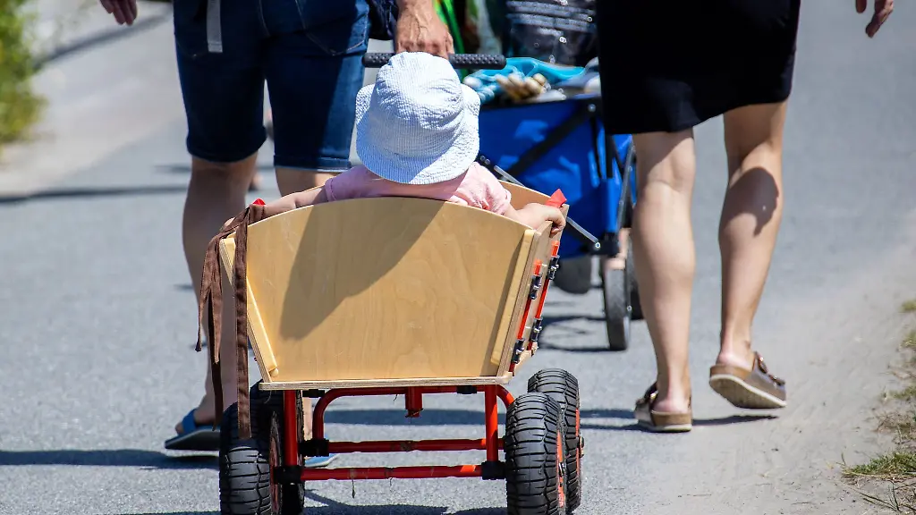 Einkommensschwache-Familien-bekommen-in-MV-finanzielle-Hilfe-fuer-die-Urlaubsreise-im-eigenen-Land-Der-Topf-ist-noch-gut-gefuellt