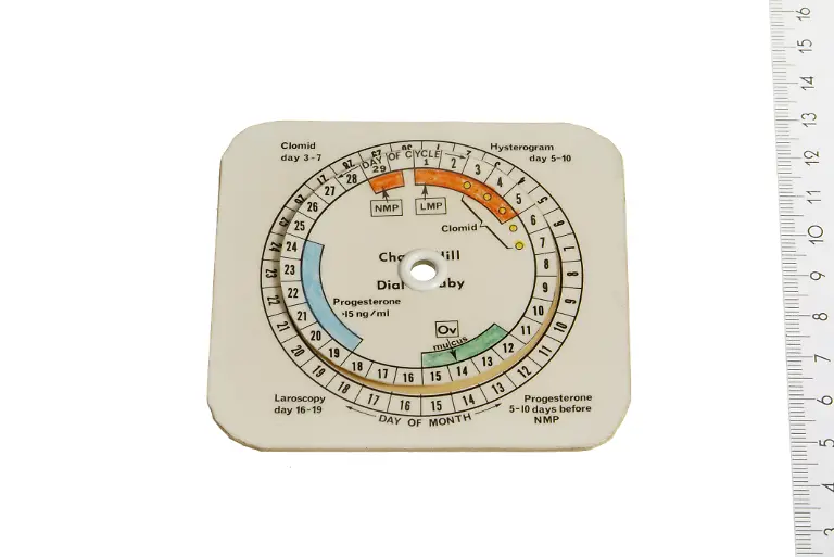 media-1999-2397-00-dl-rechenscheibe