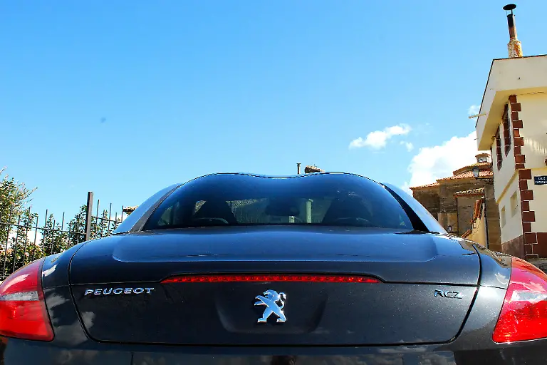 Peugeot-RCZ-22-03-2010-16-00-24-22-03-2010-16-02-42-2010-16-02-42