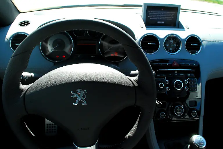 Peugeot-RCZ-22-03-2010-16-00-24-22-03-2010-16-13-13-2010-16-13-13