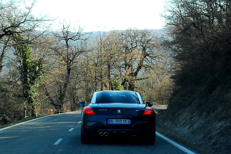 Peugeot-RCZ-22-03-2010-16-00-24-22-03-2010-18-13-54-2010-18-13-54
