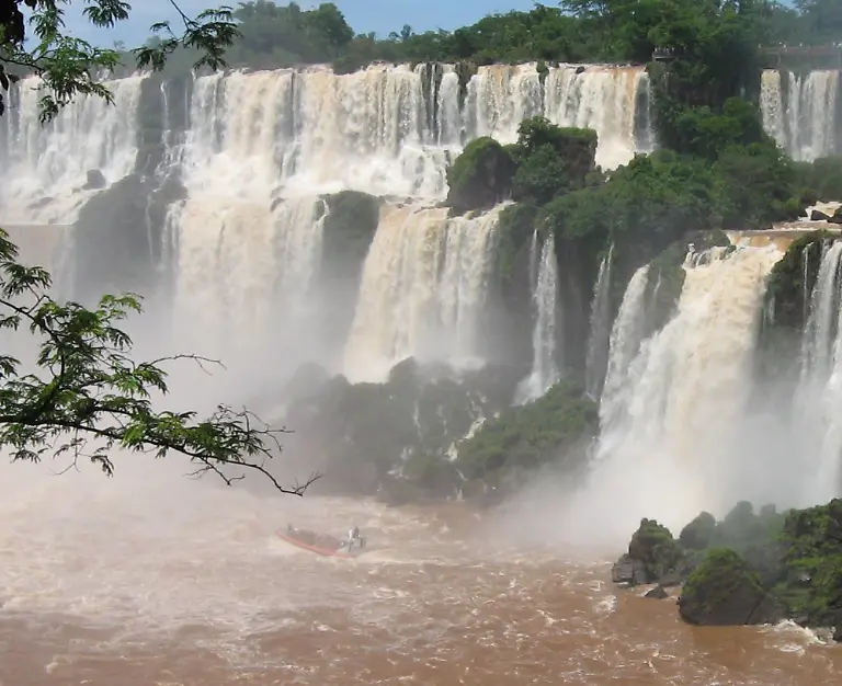 iguazu-bootstour