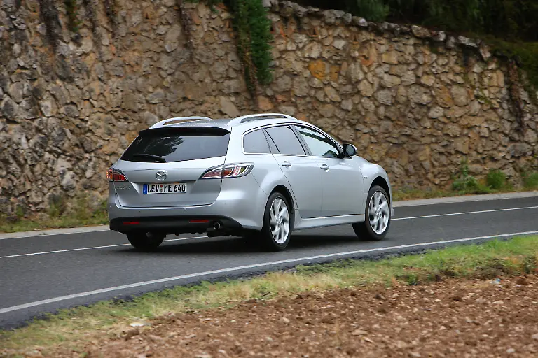 Mazda-6-Barcelona-04-05-2010-10-29-18