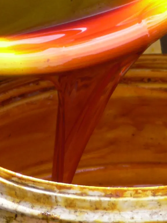 Palm-oil-production-in-Jukwa-Village-Ghana-02