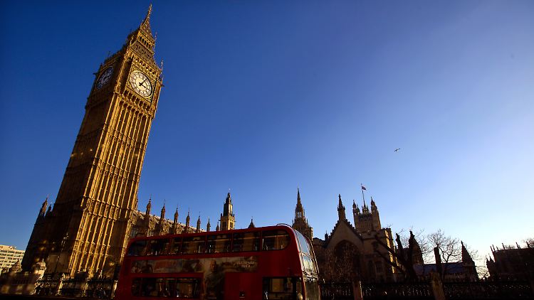 "Big Ben" heißt die Glocke darin, der Turm bald "Elizabeth Tower".