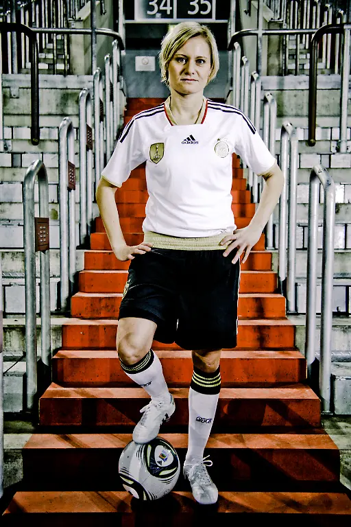 nicht-anderweitig-verwenden-Mueller-Martina-Stadion3