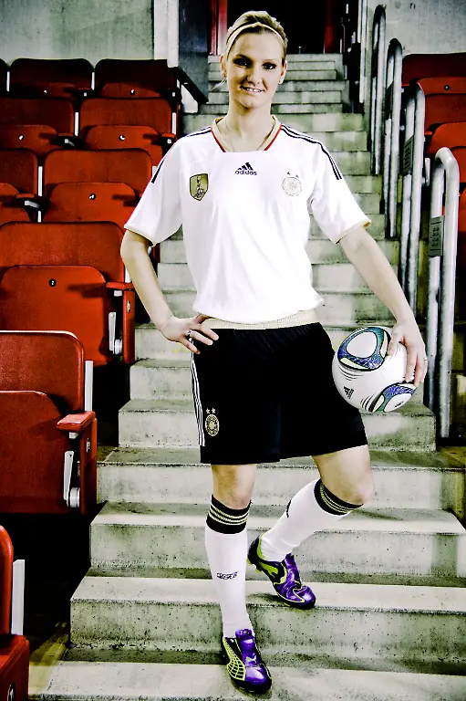 nicht-anderweitig-verwenden-Popp-Alexandra-Stadion4