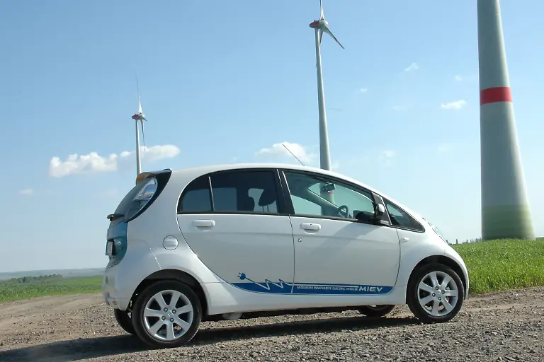 Mitsubishi-iMiEV-2011-QuelleWerkfoto